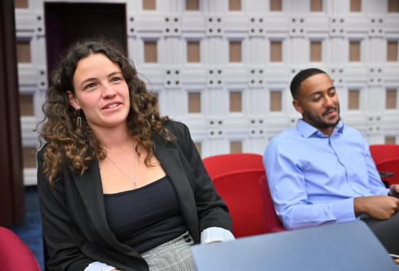 Libérer le potentiel des chaînes de valeur régionales : soutenir les entreprises dirigées par des  jeunes en Afrique dans le cadre de la ZLECAf