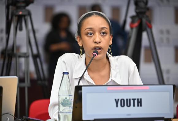 Libérer le potentiel des chaînes de valeur régionales : soutenir les entreprises dirigées par des  jeunes en Afrique dans le cadre de la ZLECAf