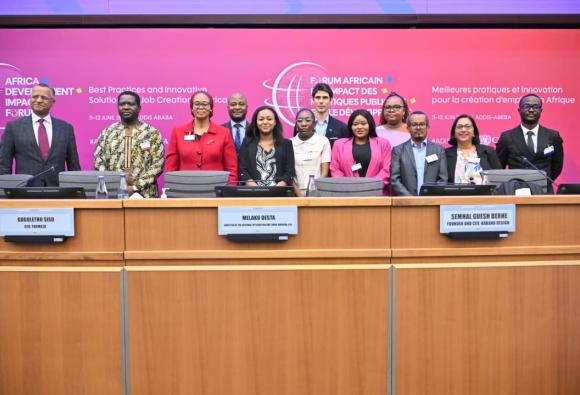 Libérer le potentiel des chaînes de valeur régionales : soutenir les entreprises dirigées par des  jeunes en Afrique dans le cadre de la ZLECAf