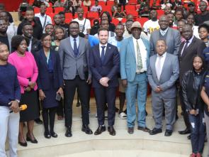 Public lecture on debt restructuring to achieve inclusive and sustainable economic growth