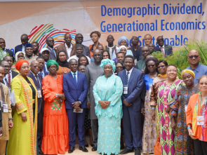 La CEA en Afrique de l’Ouest réunit les décideurs politiques et les chercheurs pour discuter de dividende démographique et développement durable en Afrique