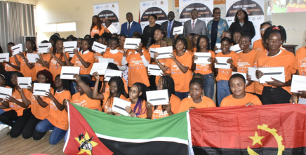 Mozambicans in “Connected African Girls Coding” initiative join thriving community of 40,000 alumni